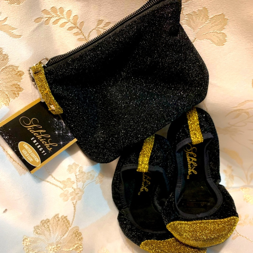 Fold Up Black and Gold Lurex Slipperss